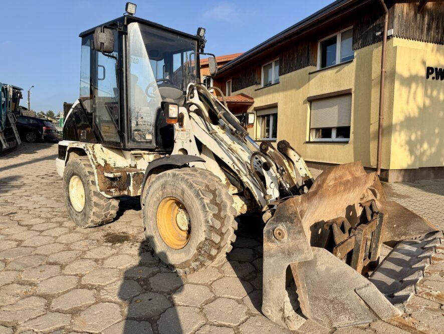 CAT 906 - Gummihjulslæsser: billede 2 CAT 906 - Gummihjulslæsser: billede 2