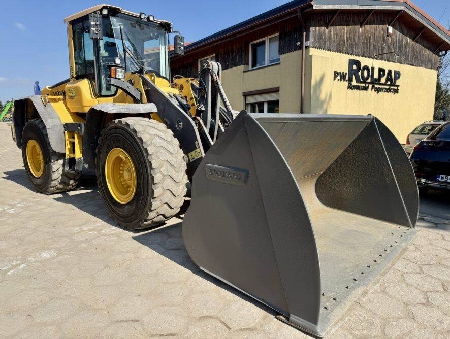 Volvo L120F - Gummihjulslæsser: billede 1 Volvo L120F - Gummihjulslæsser: billede 1
