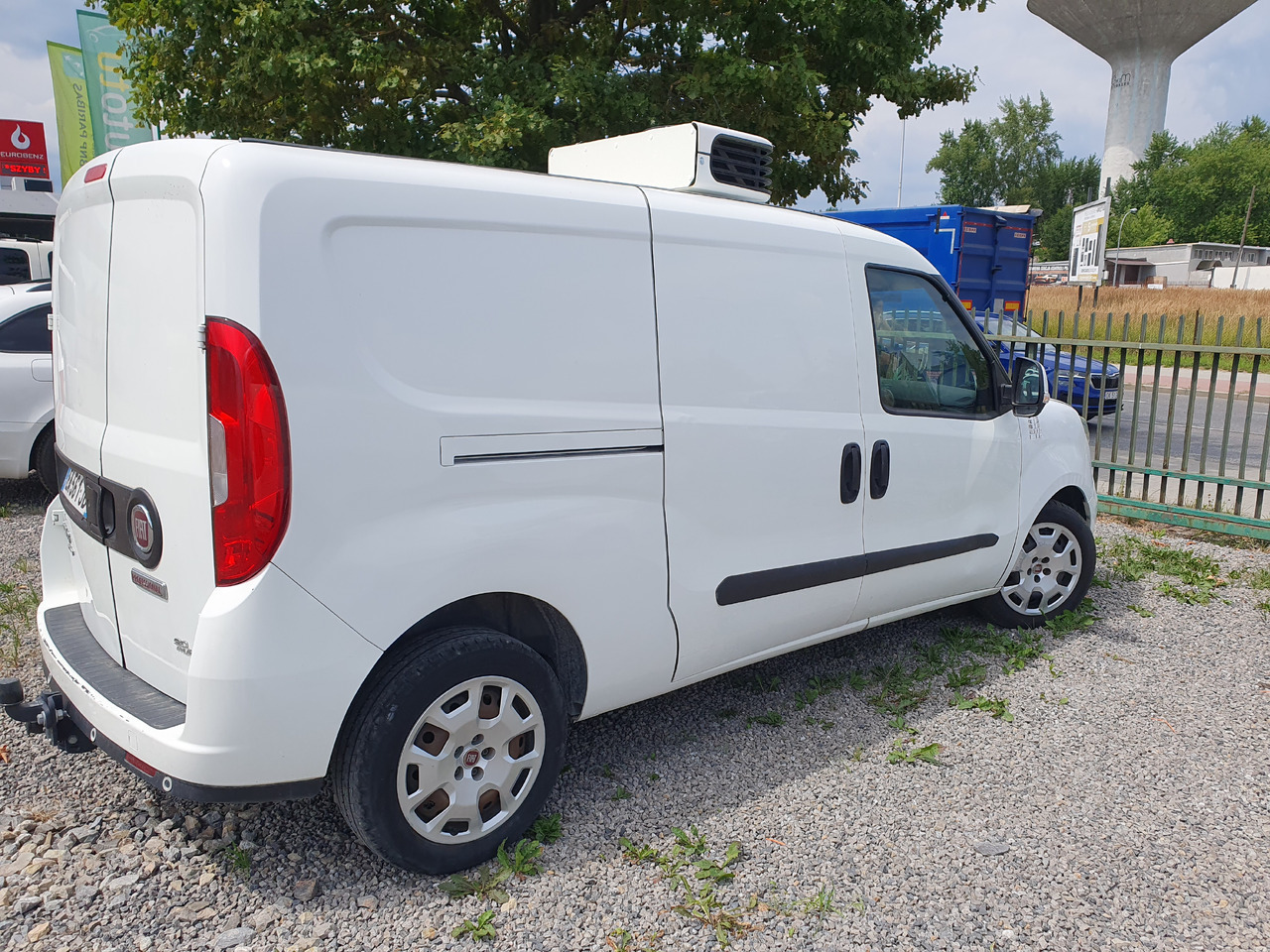 FIAT DOBLO 1.6 LONG CHLODNIA MROZNIA carrier + 230 V KLIMA EURO6 - Kølebil: billede 3 FIAT DOBLO 1.6 LONG CHLODNIA MROZNIA carrier + 230 V KLIMA EURO6 - Kølebil: billede 3