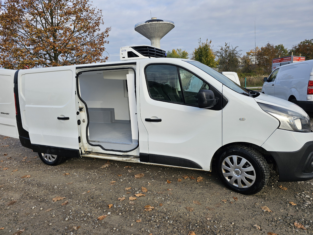 RENAULT TRAFIC MAXI LONG CHLODNIA MROZNIA CARRIER+230V KLIMA NAVI KAMERA EURO6 - Kølebil: billede 4 RENAULT TRAFIC MAXI LONG CHLODNIA MROZNIA CARRIER+230V KLIMA NAVI KAMERA EURO6 - Kølebil: billede 4