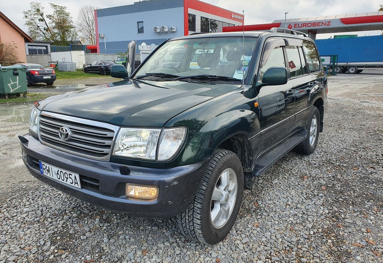 Toyota LAND CRUISER 100 4,2 TD KLIMA 7 OSOB - SUV: billede 1 Toyota LAND CRUISER 100 4,2 TD KLIMA 7 OSOB - SUV: billede 1