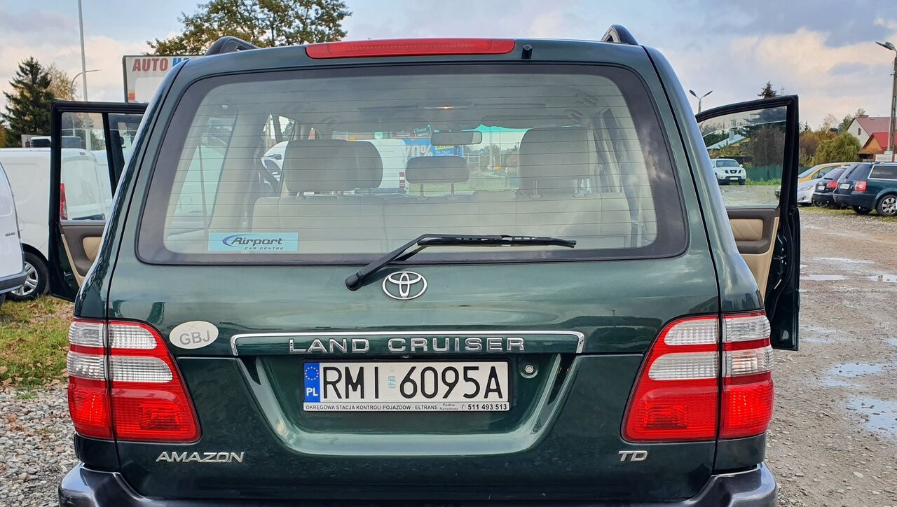 Toyota LAND CRUISER 100 4,2 TD KLIMA 7 OSOB - SUV: billede 5 Toyota LAND CRUISER 100 4,2 TD KLIMA 7 OSOB - SUV: billede 5