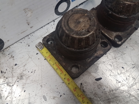 Deutz Agrotron, Same, Lamborgini 150 Front Axle King Pin Set 04415111, Apl2045 - Foraksel for Traktor: billede 5 Deutz Agrotron, Same, Lamborgini 150 Front Axle King Pin Set 04415111, Apl2045 - Foraksel for Traktor: billede 5