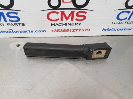 Fiat 130-90, 140-90, 115-90, 180-90, 160-90 Cab Handle Grip 5110730 - Førerhus og interiør: billede 2 Fiat 130-90, 140-90, 115-90, 180-90, 160-90 Cab Handle Grip 5110730 - Førerhus og interiør: billede 2