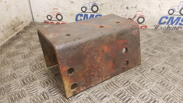 Massey Ferguson 690, 698, 699 Cab Suspension Bracket Mounting Lhs 1680876m91 - Førerhusaffjedring for Traktor: billede 4 Massey Ferguson 690, 698, 699 Cab Suspension Bracket Mounting Lhs 1680876m91 - Førerhusaffjedring for Traktor: billede 4