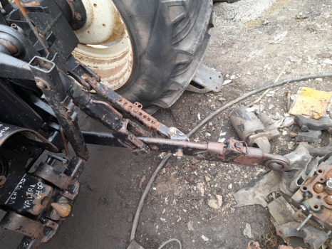 Valtra 6100. 6200, 6300, 6400 Lift Arm Rhs V45352500 - Affjedring: billede 1 Valtra 6100. 6200, 6300, 6400 Lift Arm Rhs V45352500 - Affjedring: billede 1