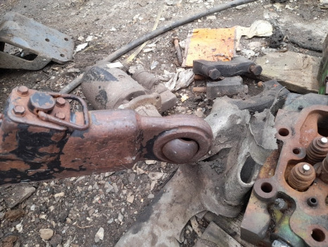 Valtra 6100. 6200, 6300, 6400 Lift Arm Rhs V45352500 - Affjedring: billede 2 Valtra 6100. 6200, 6300, 6400 Lift Arm Rhs V45352500 - Affjedring: billede 2