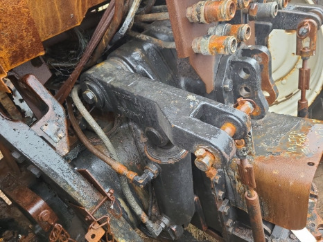 Valtra S230, S240, S260, S280 Crossshaft Arm Lhs Tbo 308, V34003700 - Affjedring: billede 1 Valtra S230, S240, S260, S280 Crossshaft Arm Lhs Tbo 308, V34003700 - Affjedring: billede 1