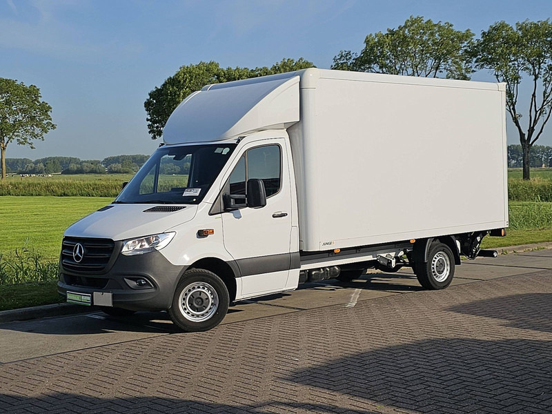 Mercedes-Benz Sprinter 317 Bakwagen Laadklep! - Varebil med kasse: billede 2 Mercedes-Benz Sprinter 317 Bakwagen Laadklep! - Varebil med kasse: billede 2