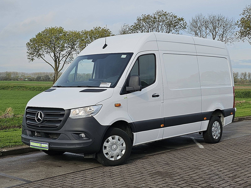 Mercedes-Benz Sprinter 317 L2H2 Mbux Navi RWD! - Varevogn: billede 2 Mercedes-Benz Sprinter 317 L2H2 Mbux Navi RWD! - Varevogn: billede 2