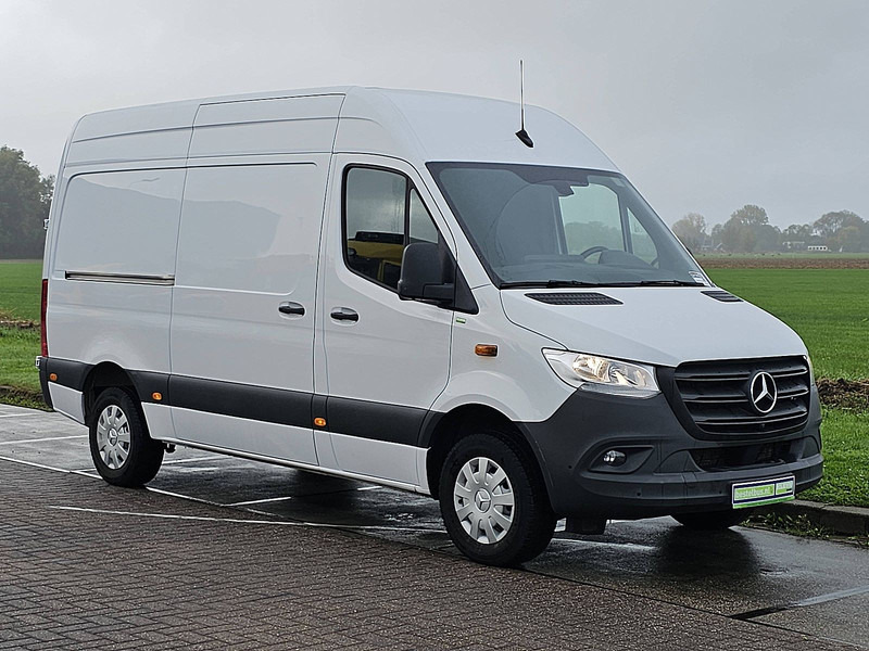 Mercedes-Benz Sprinter 317 L2H2 Navi RWD - Varevogn: billede 4 Mercedes-Benz Sprinter 317 L2H2 Navi RWD - Varevogn: billede 4