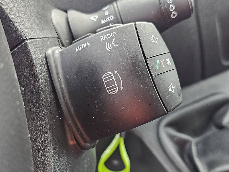 Varebil med kasse Renault Master 2.3 Bakwagen Laadklep!: billede 10