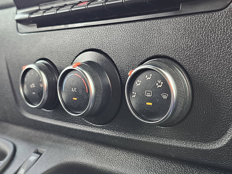 Varebil med kasse Renault Master 2.3 Bakwagen Laadklep!: billede 9