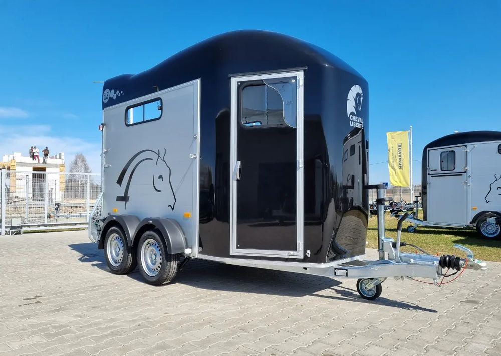 CHEVAL LIBERTÉ Gold 3 - przyczepa dla dwóch koni | siodlarnia | 2000kg DMC - Hestetrailer: billede 2 CHEVAL LIBERTÉ Gold 3 - przyczepa dla dwóch koni | siodlarnia | 2000kg DMC - Hestetrailer: billede 2