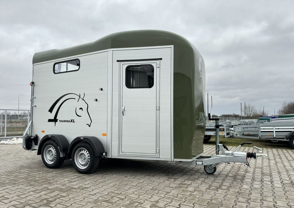 CHEVAL LIBERTÉ Touring Country XL przyczepa na dwa konie | duża siodlarnia | drzwi boczne | rampa przednia | 387×179 cm | ALUMINIOWA | Debon | dostawa | mocna i solidna | - Hestetrailer: billede 4 CHEVAL LIBERTÉ Touring Country XL przyczepa na dwa konie | duża siodlarnia | drzwi boczne | rampa przednia | 387×179 cm | ALUMINIOWA | Debon | dostawa | mocna i solidna | - Hestetrailer: billede 4