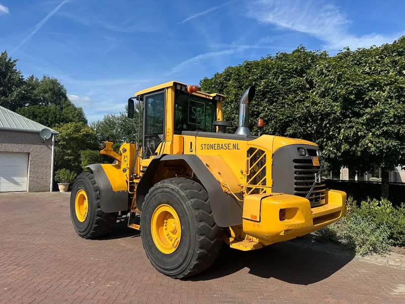 Volvo L120 F - Gummihjulslæsser: billede 2 Volvo L120 F - Gummihjulslæsser: billede 2