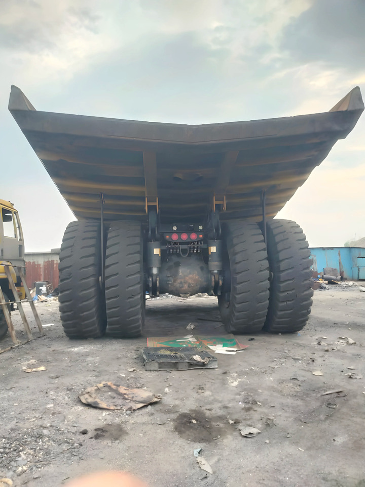 KOMATSU DUMP TRUCK HD785-7 - Maskine til minedrift: billede 5 KOMATSU DUMP TRUCK HD785-7 - Maskine til minedrift: billede 5