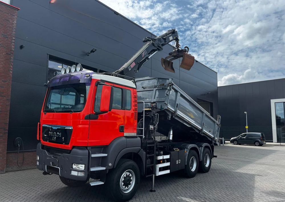MAN TGS 26.360 /6x6 /Euro 5 /WYWROTKA TRÓJSTRONNA + ŻURAW - Tipvogn lastbil: billede 5 MAN TGS 26.360 /6x6 /Euro 5 /WYWROTKA TRÓJSTRONNA + ŻURAW - Tipvogn lastbil: billede 5