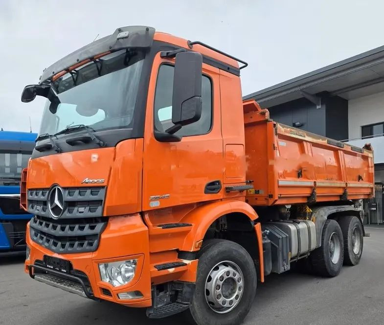 Mercedes-Benz Arocs 2645 6x4 – Wywrotka Meiller 3- stronny/ Manual / Retarder / BORDMATIK / Blatt/Blatt - Tipvogn lastbil: billede 1 Mercedes-Benz Arocs 2645 6x4 – Wywrotka Meiller 3- stronny/ Manual / Retarder / BORDMATIK / Blatt/Blatt - Tipvogn lastbil: billede 1