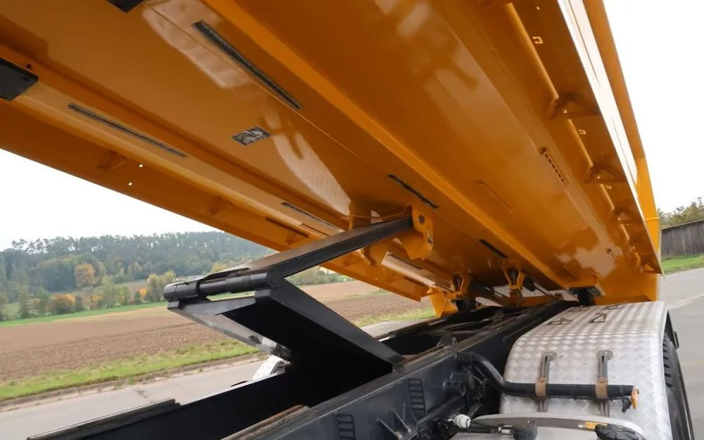 Mercedes-Benz Arocs 3251 / 8x4 / Wywrotka Meiller 3- stronna /  Euro 6d / Przebieg: 215 600 km - Tipvogn lastbil: billede 5 Mercedes-Benz Arocs 3251 / 8x4 / Wywrotka Meiller 3- stronna /  Euro 6d / Przebieg: 215 600 km - Tipvogn lastbil: billede 5