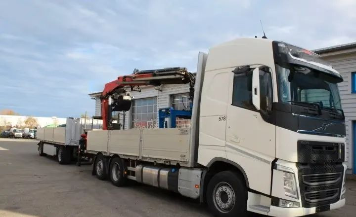 Volvo FH500 6x2 | Platforma z HDS Fassi F215A7 - Sterowanie radiowe | Euro 6 | Automatyczna skrzynia | 390 000 km - Lastbil med lad, Lastbil med kran: billede 1 Volvo FH500 6x2 | Platforma z HDS Fassi F215A7 - Sterowanie radiowe | Euro 6 | Automatyczna skrzynia | 390 000 km - Lastbil med lad, Lastbil med kran: billede 1