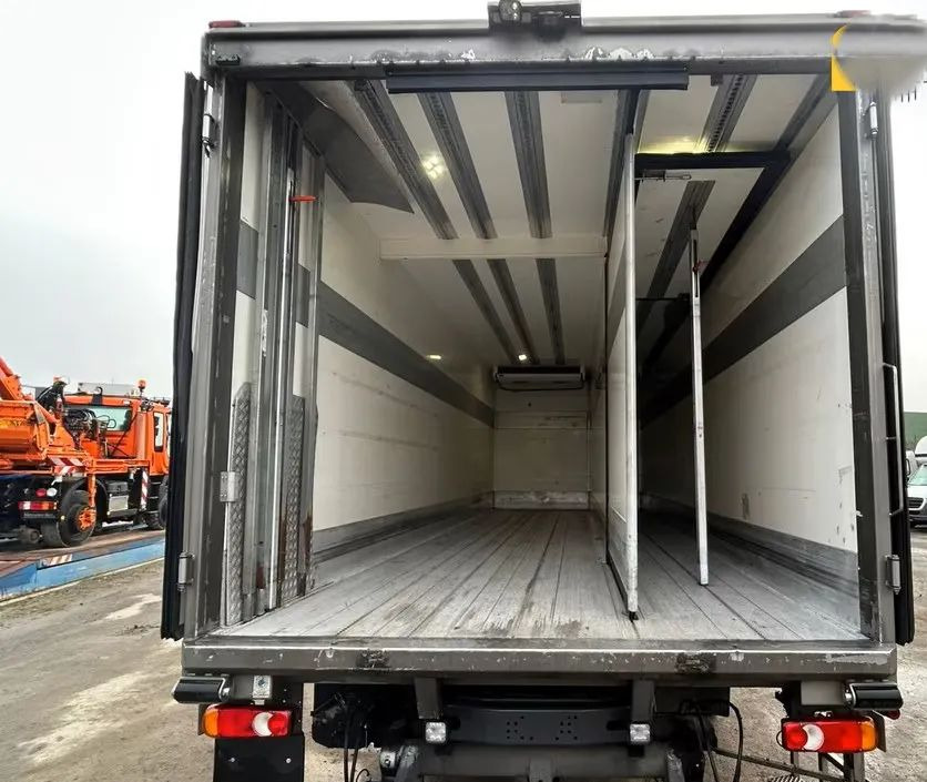 Leje en  Volvo FL 250 | Chłodnia Carrier Supra -30°C | Hydrauliczna platforma załadunkowa | ogrzewanie postojowe | 187 654 km | Automatyczna skrzynia | Euro 6 |4x2 Volvo FL 250 | Chłodnia Carrier Supra -30°C | Hydrauliczna platforma załadunkowa | ogrzewanie postojowe | 187 654 km | Automatyczna skrzynia | Euro 6 |4x2: billede 10