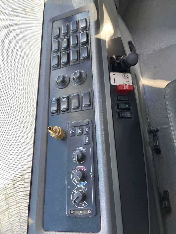 Bybus Mercedes-Benz O 530 Citaro C2  /  3-Türer  / Vollklimaanlage: billede 16