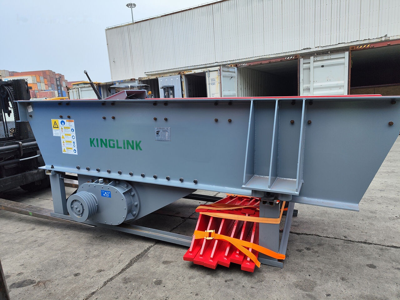 Kinglink Heavy-Duty Vibrating Grizzly Feeder ZSW380x96 - Maskine til minedrift: billede 4 Kinglink Heavy-Duty Vibrating Grizzly Feeder ZSW380x96 - Maskine til minedrift: billede 4