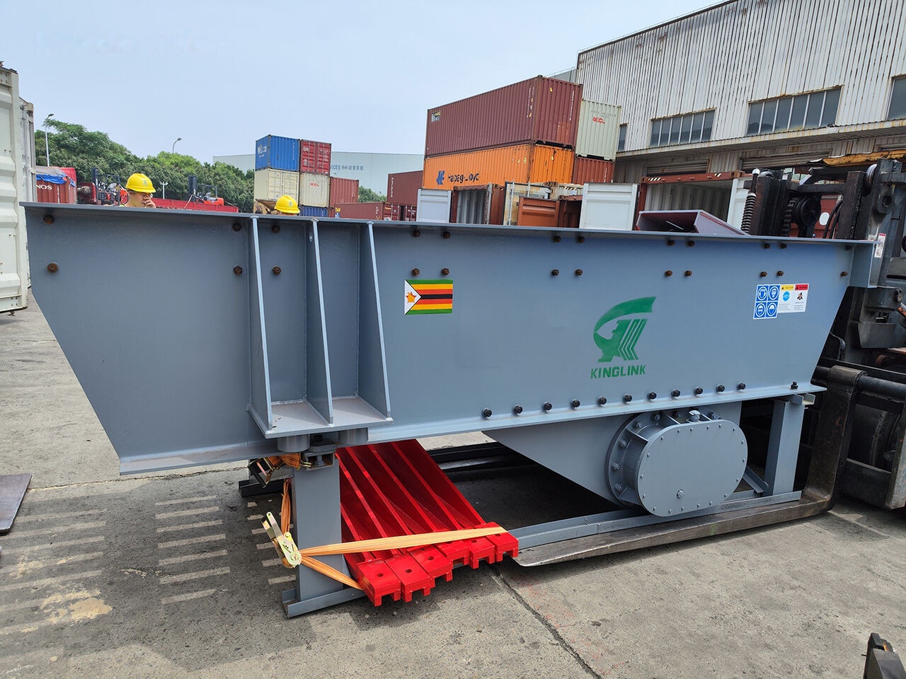 Kinglink Heavy-Duty Vibrating Grizzly Feeder ZSW380x96 - Maskine til minedrift: billede 2 Kinglink Heavy-Duty Vibrating Grizzly Feeder ZSW380x96 - Maskine til minedrift: billede 2