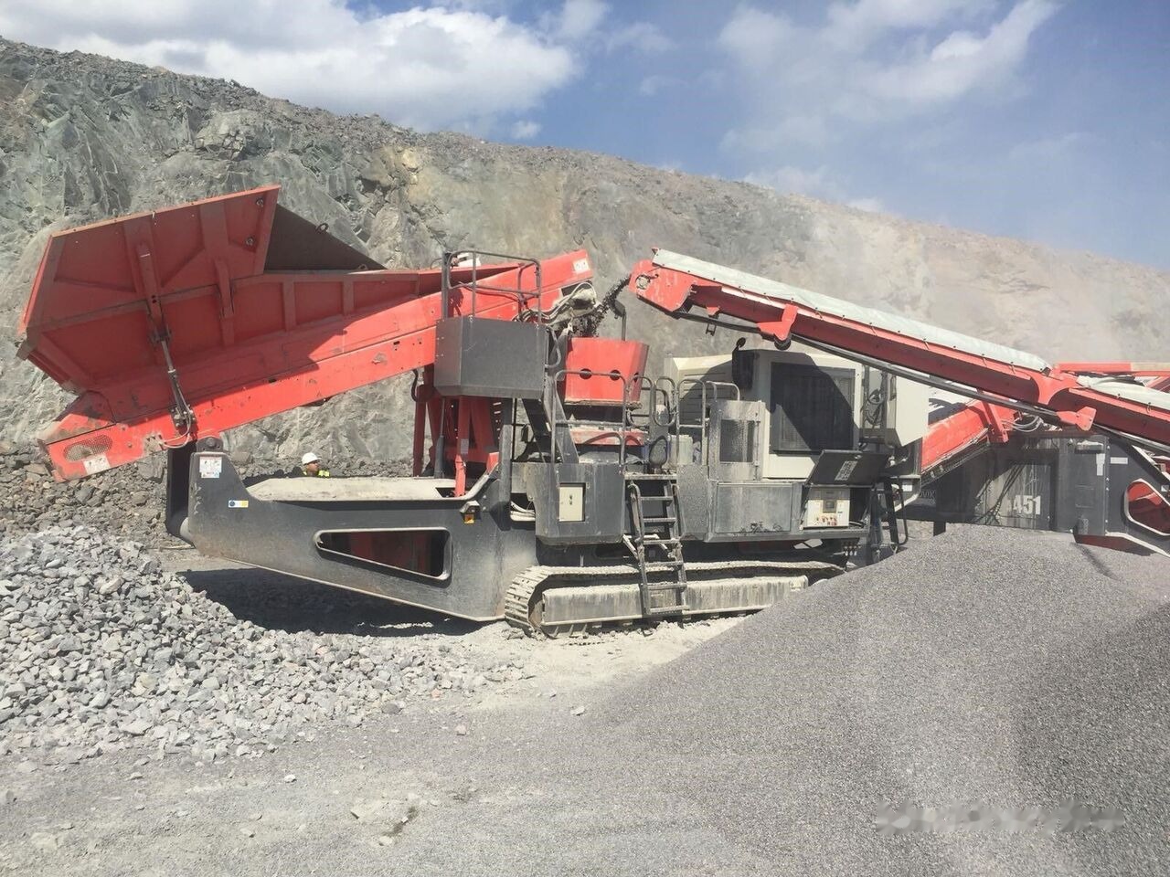 Sandvik QH331 Mobile Crushing Plant - Mobil knuser: billede 1 Sandvik QH331 Mobile Crushing Plant - Mobil knuser: billede 1
