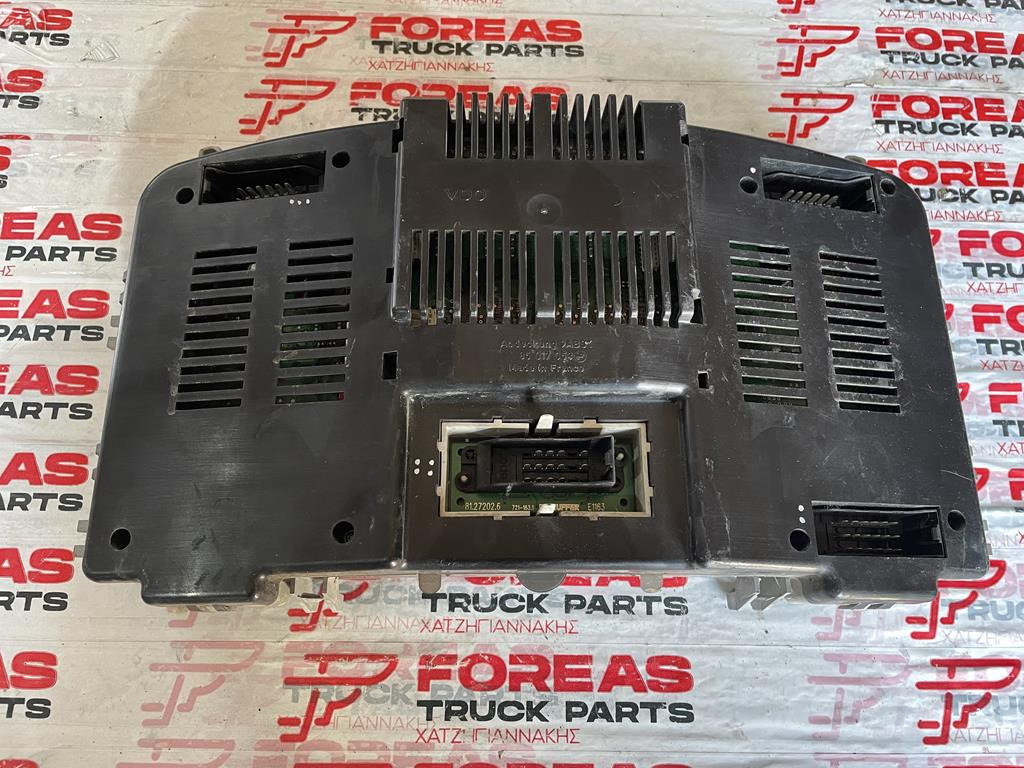 MAN TGA - 81. 27202 - 6127 - Instrumentbræt for Lastbil: billede 2 MAN TGA - 81. 27202 - 6127 - Instrumentbræt for Lastbil: billede 2