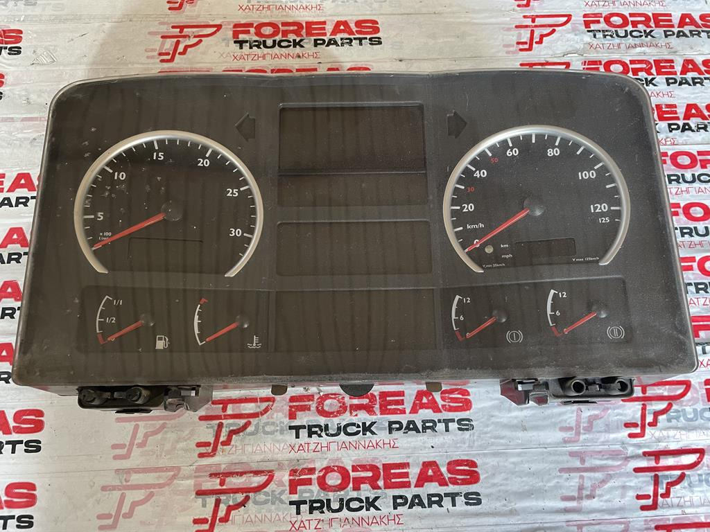 MAN TGA - 81. 27202 - 6154 - Instrumentbræt for Lastbil: billede 1 MAN TGA - 81. 27202 - 6154 - Instrumentbræt for Lastbil: billede 1