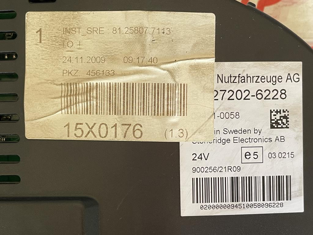 MAN TGA - 81.27202-6228 - Instrumentbræt for Lastbil: billede 2 MAN TGA - 81.27202-6228 - Instrumentbræt for Lastbil: billede 2