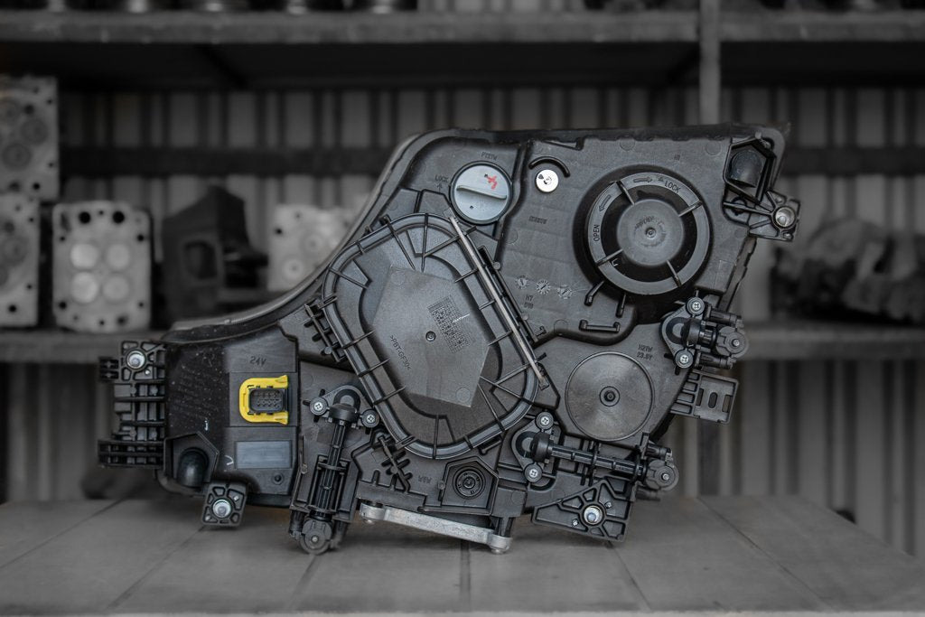 MERCEDES-BENZ ACTROS MP IV EURO VI XENON HEADLIGHT - FRONT - PASSENGER - Forlygte for Lastbil: billede 2 MERCEDES-BENZ ACTROS MP IV EURO VI XENON HEADLIGHT - FRONT - PASSENGER - Forlygte for Lastbil: billede 2