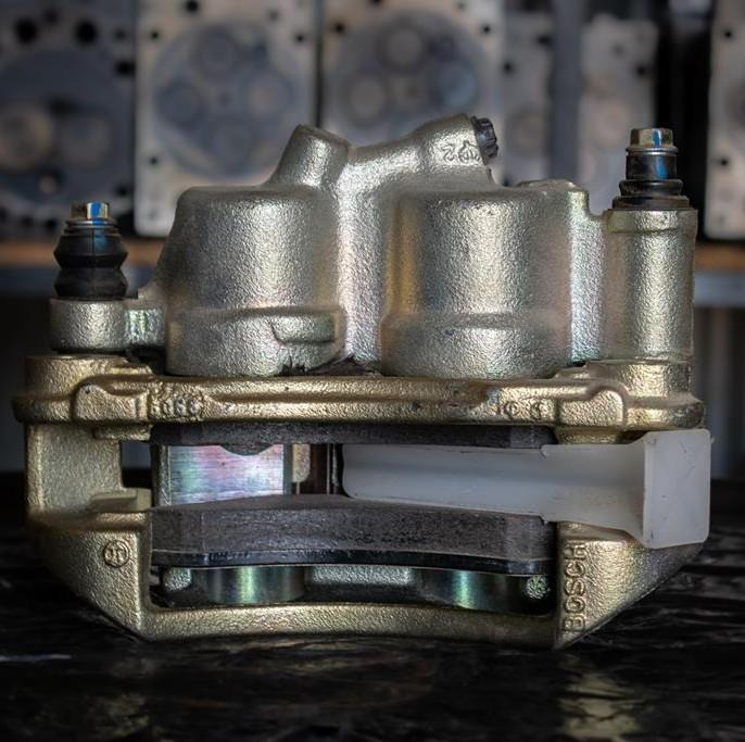 MERCEDES-BENZ SPRINTER ΟΜ611 - FRONT - DRIVER - Bremsekaliper for Lastbil: billede 2 MERCEDES-BENZ SPRINTER ΟΜ611 - FRONT - DRIVER - Bremsekaliper for Lastbil: billede 2