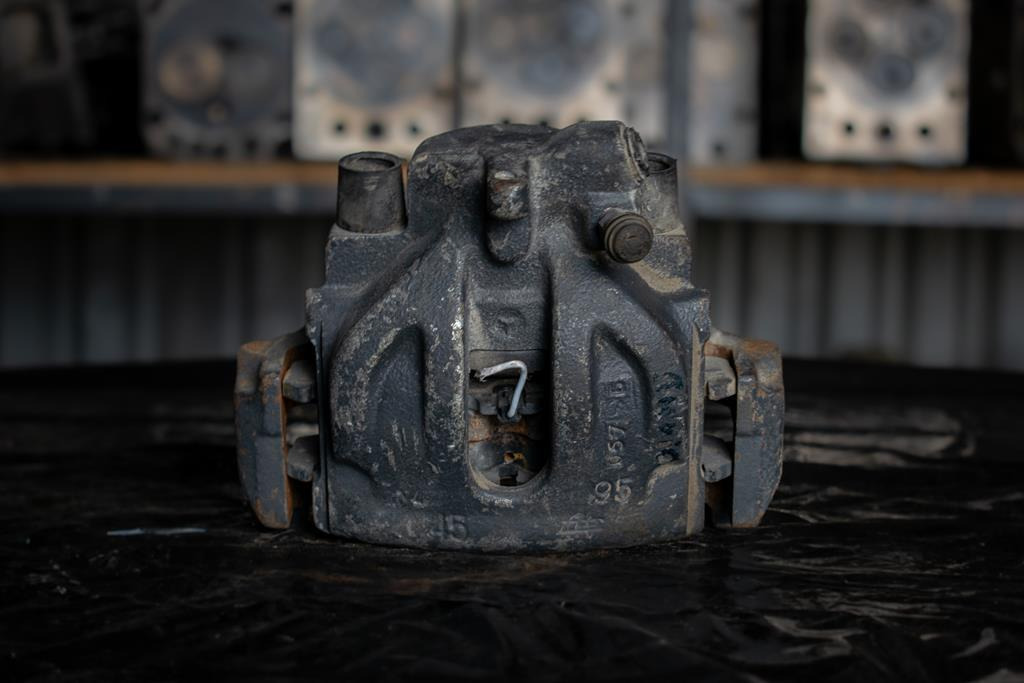 MERCEDES-BENZ SPRINTER OM601 - DIFFERENTIAL - PASSENGER - Bremsekaliper for Lastbil: billede 1 MERCEDES-BENZ SPRINTER OM601 - DIFFERENTIAL - PASSENGER - Bremsekaliper for Lastbil: billede 1