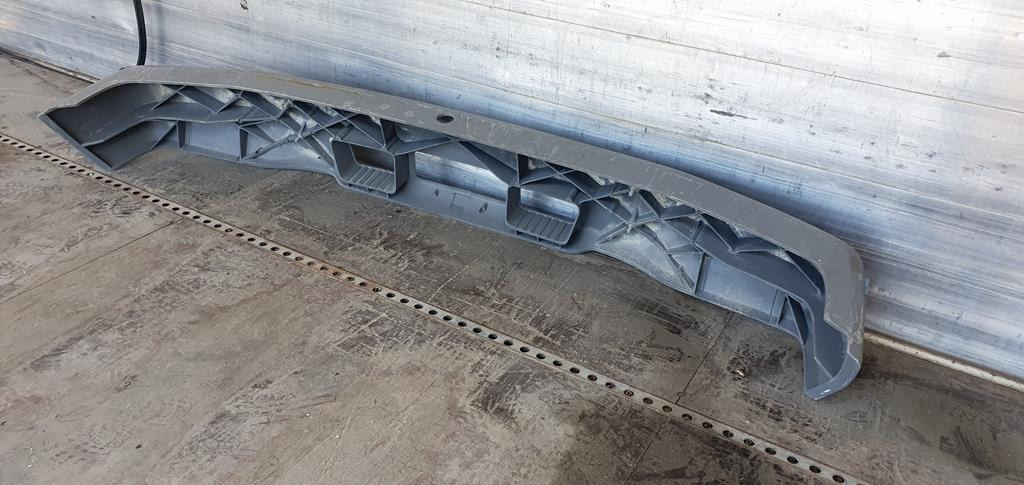 MERCEDES-BENZ VARIO - Kofanger for Lastbil: billede 5 MERCEDES-BENZ VARIO - Kofanger for Lastbil: billede 5