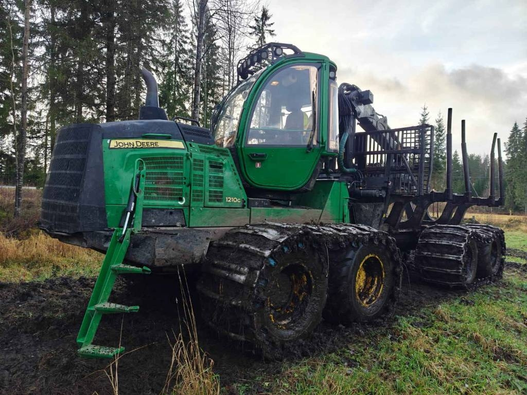 John Deere 1210 G - Udkørselsmaskine: billede 1 John Deere 1210 G - Udkørselsmaskine: billede 1