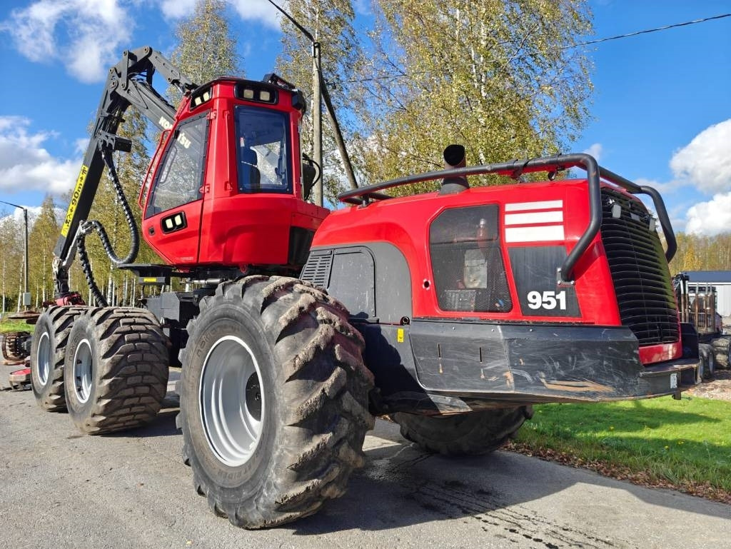 Komatsu 951 - Skovmaskine: billede 3 Komatsu 951 - Skovmaskine: billede 3