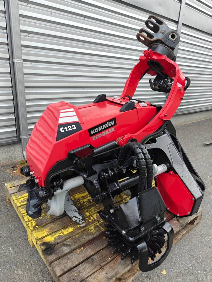 Komatsu C 123 - Fældehoved: billede 1 Komatsu C 123 - Fældehoved: billede 1