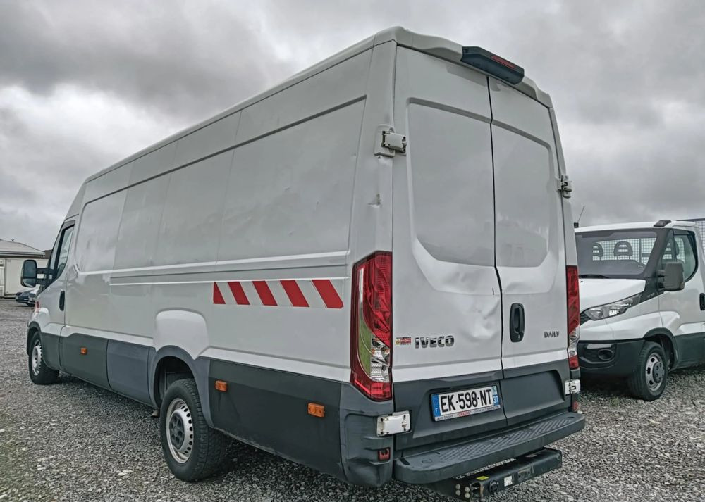 Iveco 35S14,35S13,35C13,35C12, - Varevogn: billede 2 Iveco 35S14,35S13,35C13,35C12, - Varevogn: billede 2