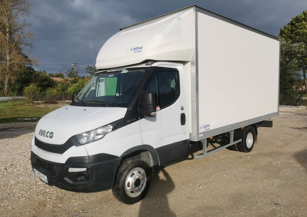 Iveco 3.0-150KM Daily 35C15 Kontener długi rama 35-150 kiper Klimatyzacja długi rozstaw - Varebil med kasse: billede 2 Iveco 3.0-150KM Daily 35C15 Kontener długi rama 35-150 kiper Klimatyzacja długi rozstaw - Varebil med kasse: billede 2