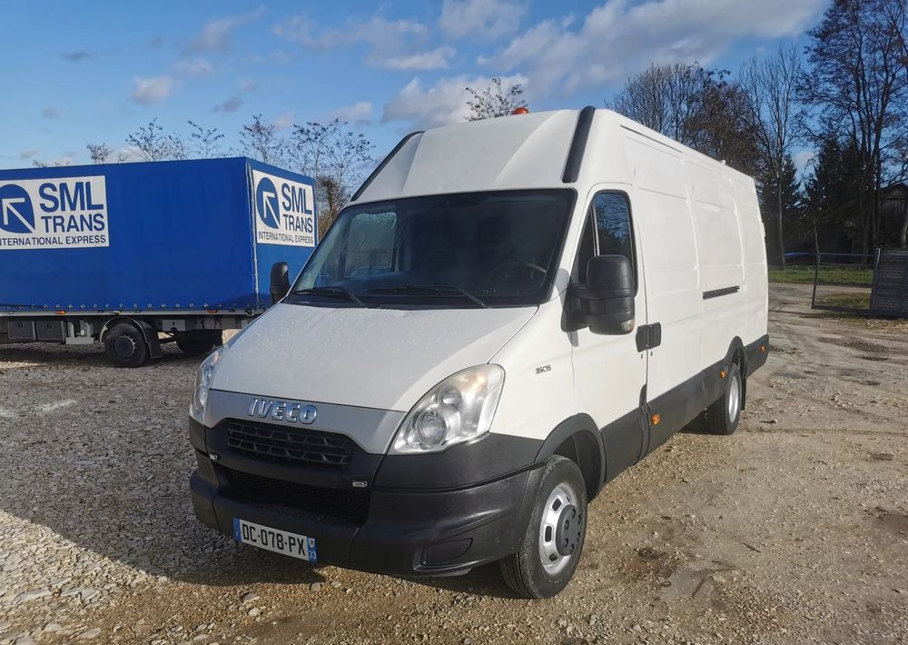 Iveco Daily 35C15 blaszak 3.0-150KM blizniak L3H3 długi Hak - Varevogn: billede 1 Iveco Daily 35C15 blaszak 3.0-150KM blizniak L3H3 długi Hak - Varevogn: billede 1