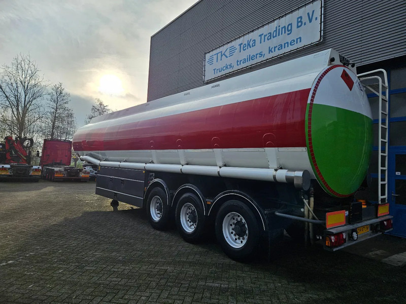 LAG O-3-43 01 47.500 L 5 Compartimenten Digitale meters disc brakes - Tanksættevogn: billede 4 LAG O-3-43 01 47.500 L 5 Compartimenten Digitale meters disc brakes - Tanksættevogn: billede 4