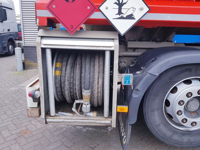 Tankbil Volvo FM 9.340 Fuel 21.400 Liter 3 Comp Euro 3: billede 12 Tankbil Volvo FM 9.340 Fuel 21.400 Liter 3 Comp Euro 3: billede 12