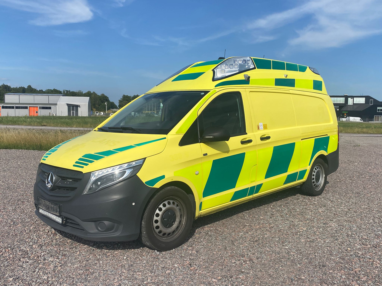 MERCEDES-BENZ Vito 119 4x4 - Ambulans / AMBULANCE - Ambulance: billede 1 MERCEDES-BENZ Vito 119 4x4 - Ambulans / AMBULANCE - Ambulance: billede 1
