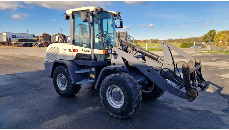 Terex TL80 4X4 + tools - Gummihjulslæsser: billede 2 Terex TL80 4X4 + tools - Gummihjulslæsser: billede 2