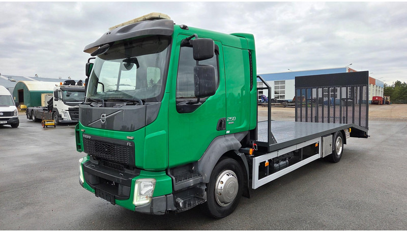 Volvo FL250 4X2 - Biltransportør lastbil: billede 1 Volvo FL250 4X2 - Biltransportør lastbil: billede 1
