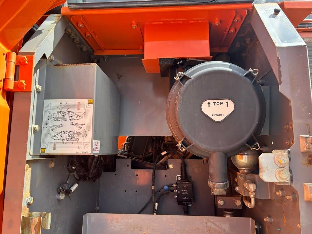 Leje en Hitachi ZX 250 LC-6 (GPS Prepared) Hitachi ZX 250 LC-6 (GPS Prepared): billede 22 Leje en Hitachi ZX 250 LC-6 (GPS Prepared) Hitachi ZX 250 LC-6 (GPS Prepared): billede 22