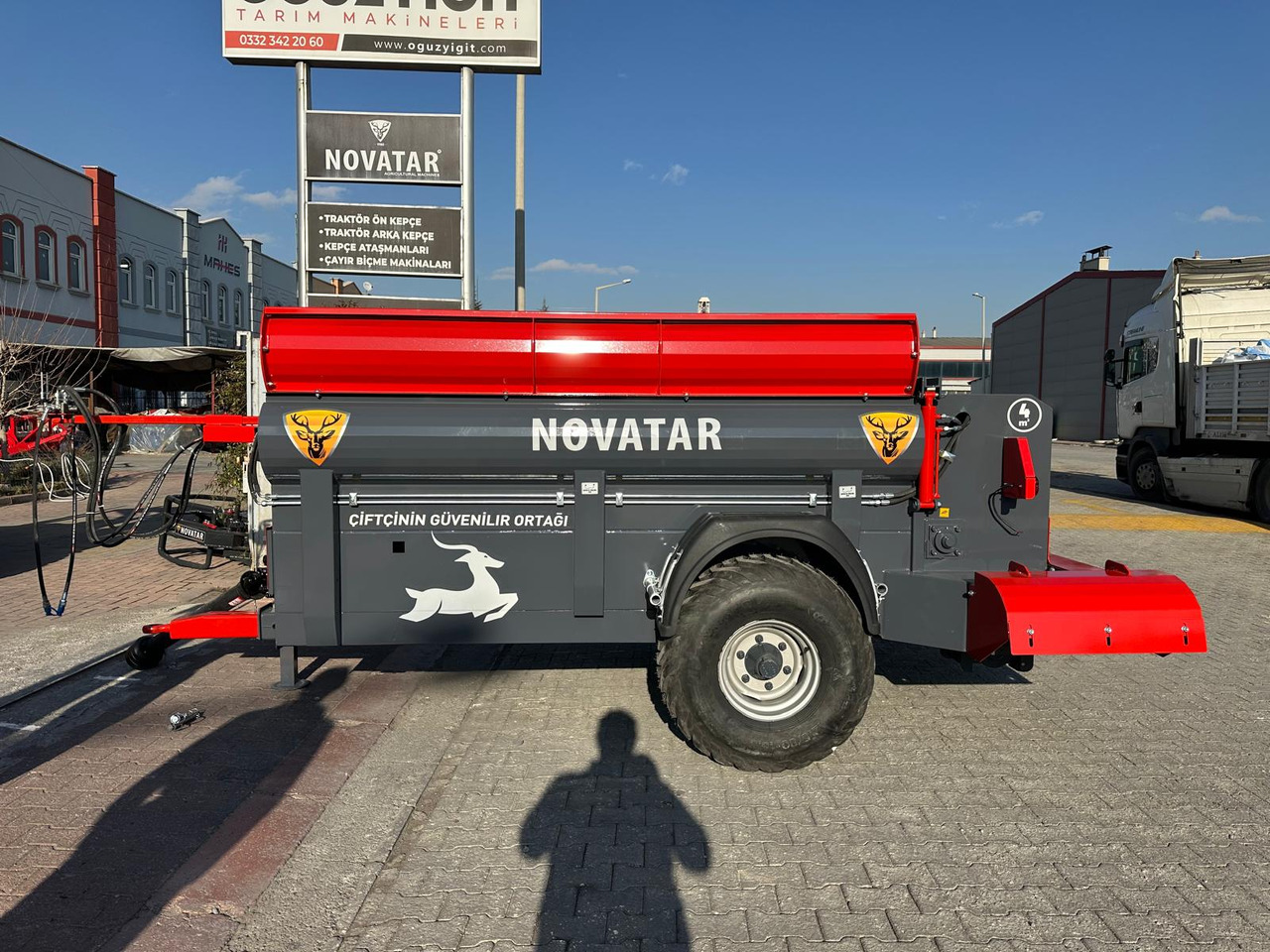 Novatar MANURE SPREADER FOR TREES AND GREENHOUSE - Møgspreder: billede 4 Novatar MANURE SPREADER FOR TREES AND GREENHOUSE - Møgspreder: billede 4